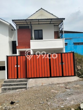 Dijual Rumah Modern 2 KT di Setiabudi, Bandung Dijual Rumah Modern 2 KT di Setiabudi, Bandung