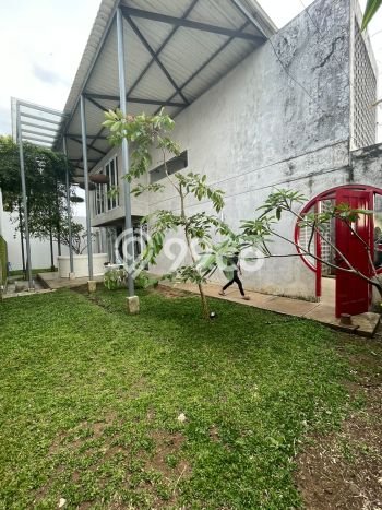 Rumah Elit Modern Siap Huni di Sariwangi Bandung Rumah Elit Modern Siap Huni di Sariwangi Bandung