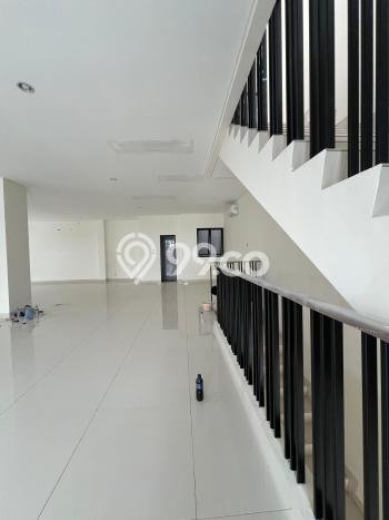 FOR RENT! Ruko di Gading Serpong IL Lago Cocok untuk Bisnis 700m2 FOR RENT! Ruko di Gading Serpong IL Lago Cocok untuk Bisnis 700m2