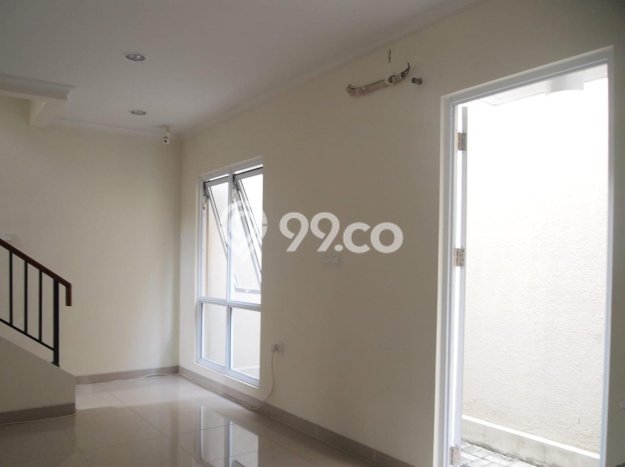 Jual Rumah Mewah Elegan Dengan View Cantik di Gading Serpong, Tangerang Jual Rumah Mewah Elegan Dengan View Cantik di Gading Serpong, Tangerang