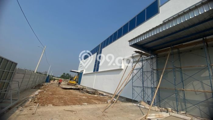 FOR RENT! Gudang di Pasar Kemis Cocok untuk Bisnis 4580m2 FOR RENT! Gudang di Pasar Kemis Cocok untuk Bisnis 4580m2
