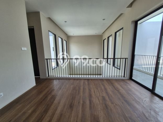 Rumah Elit Modern Tanpa Renovasi di BSD Tangerang Rumah Elit Modern Tanpa Renovasi di BSD Tangerang