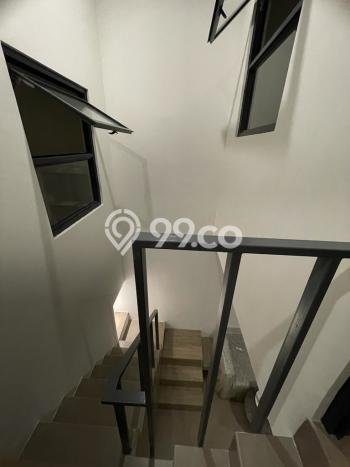 Jual Rumah Eksklusif 2 KT di BSD, Tangerang Jual Rumah Eksklusif 2 KT di BSD, Tangerang