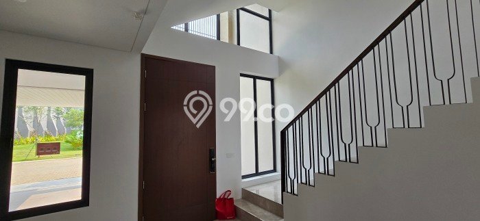 Disewakan! Rumah 4 Kamar Tidur &
4 Kamar Mandi di BSD, Tangerang Disewakan! Rumah 4 Kamar Tidur &
4 Kamar Mandi di BSD, Tangerang