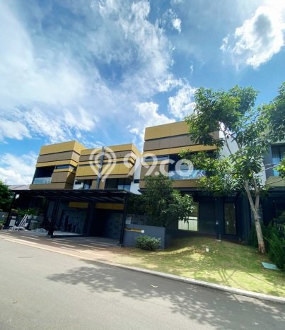 Rumah Elit LB 196m2 Siap Huni Desain Elegan di Gading Serpong, Tangerang Rumah Elit LB 196m2 Siap Huni Desain Elegan di Gading Serpong, Tangerang
