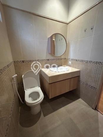 Rumah Elit LB 200m2 Siap Huni Desain Elegan di Gading Serpong, Tangerang Rumah Elit LB 200m2 Siap Huni Desain Elegan di Gading Serpong, Tangerang