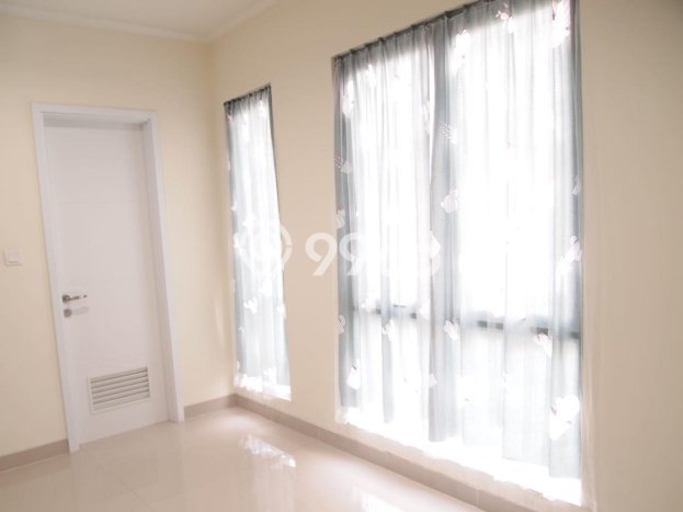 Jual Rumah Mewah Elegan Dengan View Cantik di Gading Serpong, Tangerang Jual Rumah Mewah Elegan Dengan View Cantik di Gading Serpong, Tangerang
