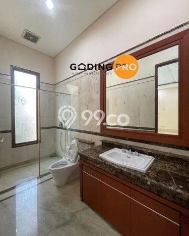 Dijual Rumah Luas Elegan Dengan View Cantik di Pondok Indah, Jakarta Selatan Dijual Rumah Luas Elegan Dengan View Cantik di Pondok Indah, Jakarta Selatan