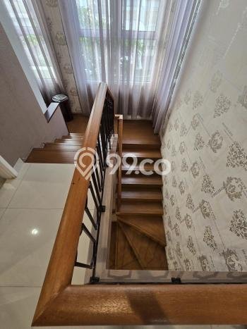 Dijual Rumah Premium dengan Fasilitas Sekitar Komplit di BSD, Tangerang Selatan Dijual Rumah Premium dengan Fasilitas Sekitar Komplit di BSD, Tangerang Selatan