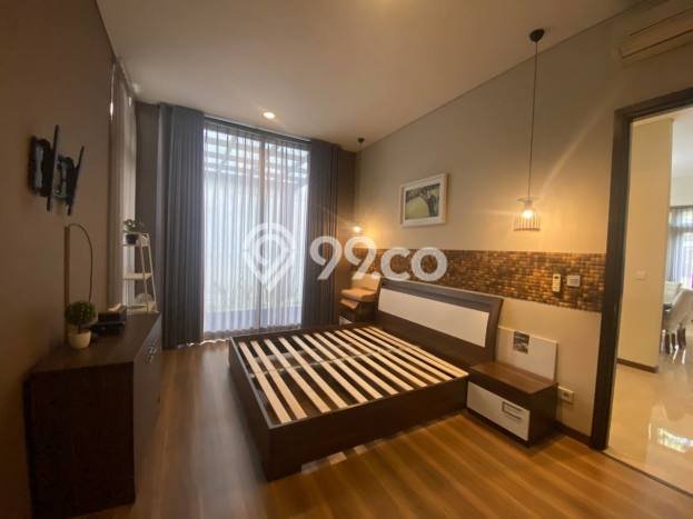 Rumah Luxury Modern Siap Huni di BSD City Tangerang Rumah Luxury Modern Siap Huni di BSD City Tangerang