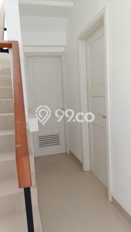 Disewakan! Rumah 3 Kamar Tidur &
3 Kamar Mandi di Gading Serpong Montana Village, Tangerang Disewakan! Rumah 3 Kamar Tidur &
3 Kamar Mandi di Gading Serpong Montana Village, Tangerang