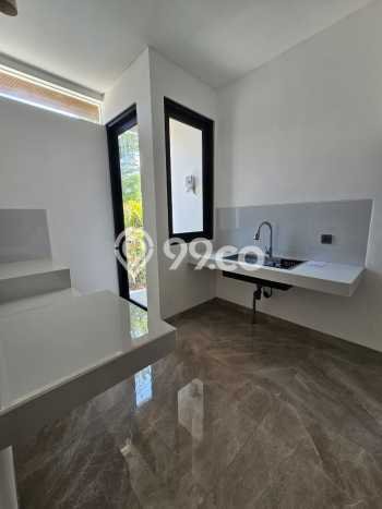 For Sale! Luxury House LT 187m2 Desain Modern di BSD City For Sale! Luxury House LT 187m2 Desain Modern di BSD City