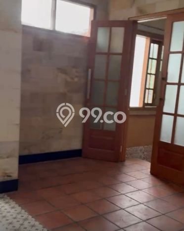 Unit Komersial Dijual di Jakarta Selatan LT 773m2 & LB 1000m2 Unit Komersial Dijual di Jakarta Selatan LT 773m2 & LB 1000m2