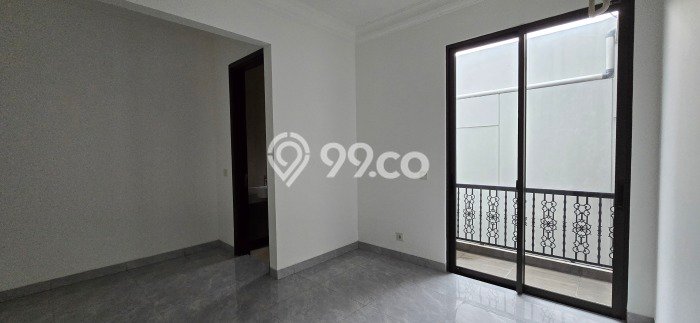 Disewakan! Rumah 4 Kamar Tidur &
4 Kamar Mandi di BSD, Tangerang Disewakan! Rumah 4 Kamar Tidur &
4 Kamar Mandi di BSD, Tangerang