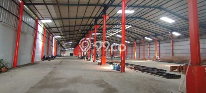 Gudang Disewa di Tangerang dengan LB 1.16e+08m2 Area Komersial Ramai Gudang Disewa di Tangerang dengan LB 1.16e+08m2 Area Komersial Ramai
