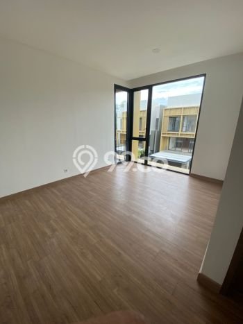 Rumah Disewakan Tangerang LT 306m2 LB 480m2 Kawasan BSD Rumah Disewakan Tangerang LT 306m2 LB 480m2 Kawasan BSD
