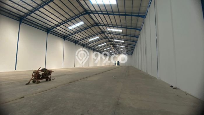 FOR RENT! Gudang di Pasar Kemis Cocok untuk Bisnis 4580m2 FOR RENT! Gudang di Pasar Kemis Cocok untuk Bisnis 4580m2