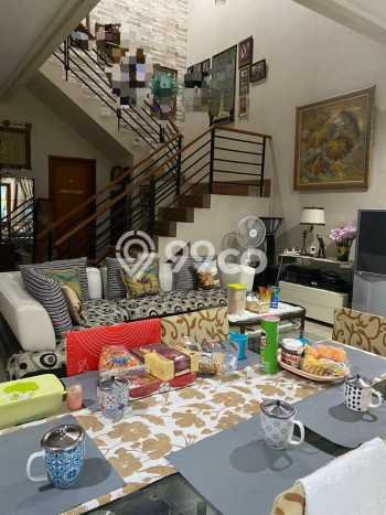 Hunian Mewah LB 200m2 Siap Huni Desain Elegan di Jatiwaringin, Jakarta Timur Hunian Mewah LB 200m2 Siap Huni Desain Elegan di Jatiwaringin, Jakarta Timur