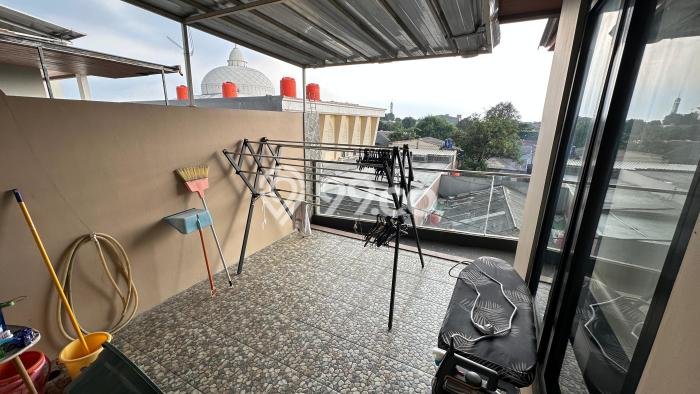 Rumah Minimalis 4 KT di Jatiwarna Bekasi Semi Furnished Rumah Minimalis 4 KT di Jatiwarna Bekasi Semi Furnished