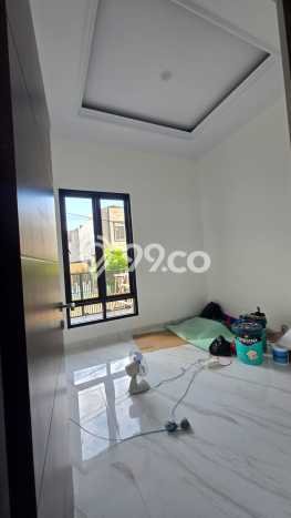 Jual Rumah Mewah Megah Dengan View Cantik di Meruya, Jakarta Barat Jual Rumah Mewah Megah Dengan View Cantik di Meruya, Jakarta Barat