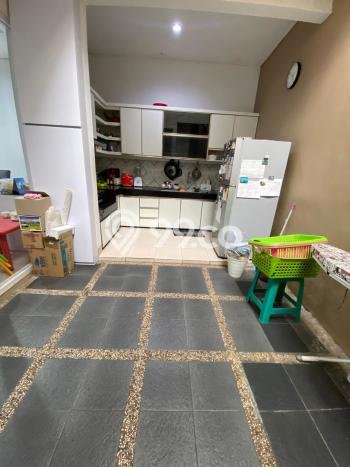 Kesempatan Investasi Rumah LB 160m2m² di Lokasi Strategis, Bandung Kesempatan Investasi Rumah LB 160m2m² di Lokasi Strategis, Bandung