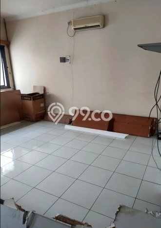 Ruko di Sudirman, Luas 260m², Pusat Bisnis, Jalan Utama Ruko di Sudirman, Luas 260m², Pusat Bisnis, Jalan Utama