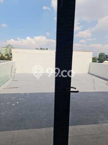 Ruko Disewa di Bandung dengan LB 315m2 Area Komersial Ramai Ruko Disewa di Bandung dengan LB 315m2 Area Komersial Ramai