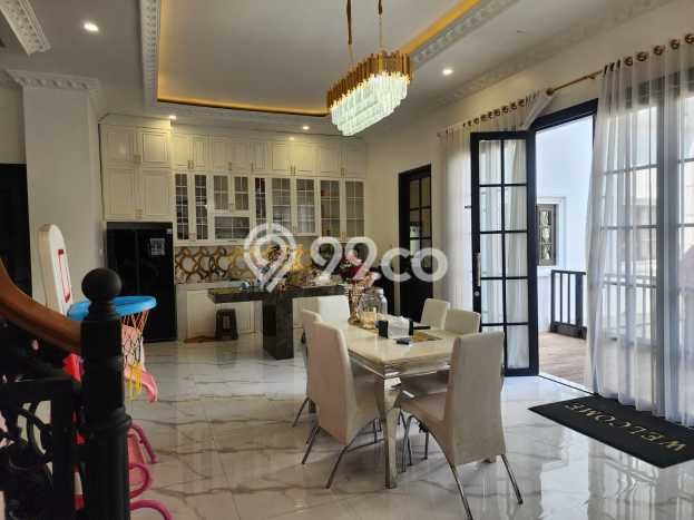 Rumah Elit Modern Tanpa Renovasi di Sentul City Bogor Rumah Elit Modern Tanpa Renovasi di Sentul City Bogor