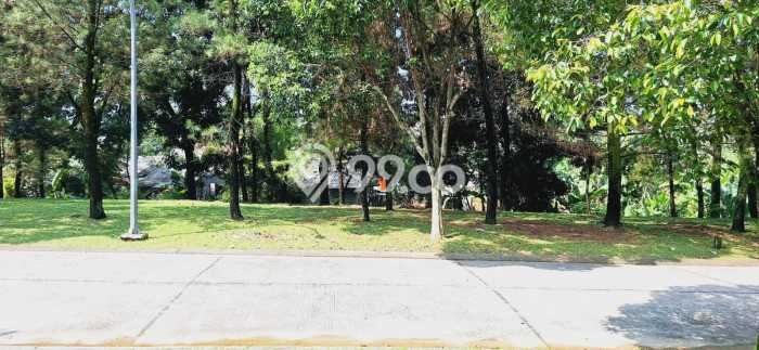Rumah Luas Asri 4 KT Siap Huni di Sentul City Bogor Rumah Luas Asri 4 KT Siap Huni di Sentul City Bogor