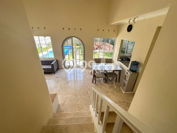 Ready to Use! Luxury House LT 400m2 Desain Elegan di Sentul City Ready to Use! Luxury House LT 400m2 Desain Elegan di Sentul City