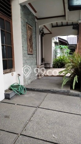Rumah Modern 3 KT LT 327m2 di Kopo Rumah Modern 3 KT LT 327m2 di Kopo