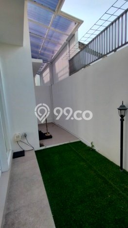 DIJUAL CEPAT! Rumah Setra Duta, Bandung, Luas 98m² Bangunan 150m² DIJUAL CEPAT! Rumah Setra Duta, Bandung, Luas 98m² Bangunan 150m²