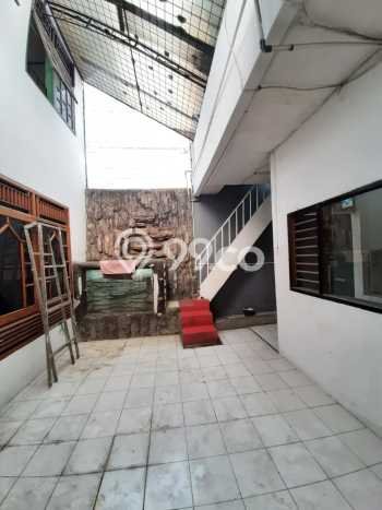 Rumah Modern 3 KT LT 125m2 di Taman Kopo Indah Rumah Modern 3 KT LT 125m2 di Taman Kopo Indah