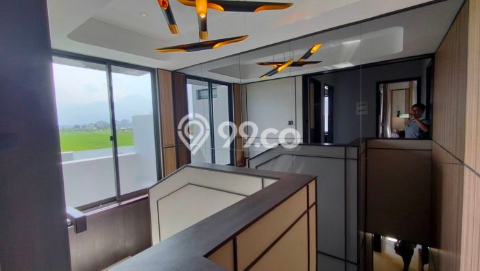 LISTING BARU! Rumah Premium area , Luas 120m2m² Bangunan 137m2m² LISTING BARU! Rumah Premium area , Luas 120m2m² Bangunan 137m2m²