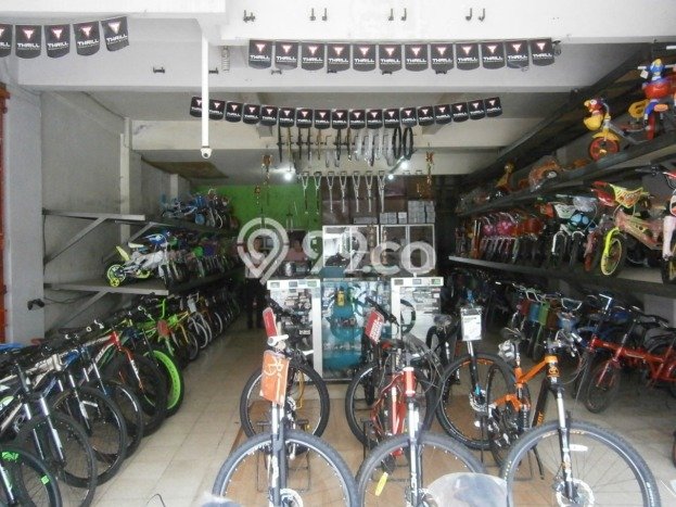 Ruko Dijual di Bandung LT 108m2 & LB 220m2 Lokasi Terbaik! Ruko Dijual di Bandung LT 108m2 & LB 220m2 Lokasi Terbaik!