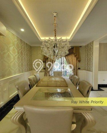 Hunian Elit LB 400m2 Siap Huni Desain Elegan di Bintaro, Tangerang Selatan Hunian Elit LB 400m2 Siap Huni Desain Elegan di Bintaro, Tangerang Selatan