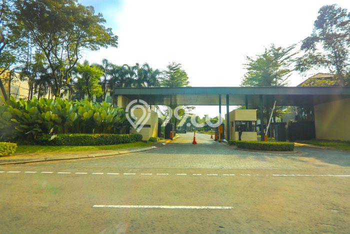 Dijual Rumah Mewah Megah Dengan View Cantik di BSD City, Tangerang Dijual Rumah Mewah Megah Dengan View Cantik di BSD City, Tangerang