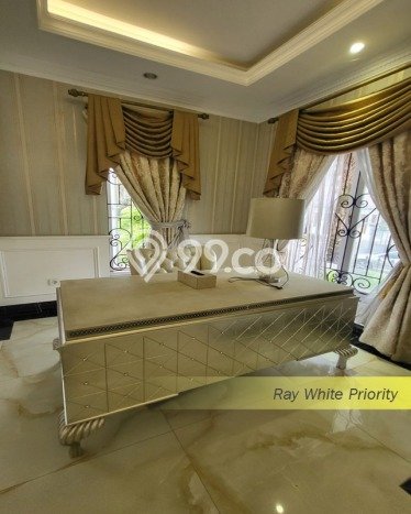 Hunian Elit LB 400m2 Siap Huni Desain Elegan di Bintaro, Tangerang Selatan Hunian Elit LB 400m2 Siap Huni Desain Elegan di Bintaro, Tangerang Selatan