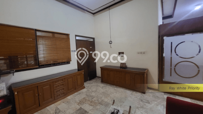 Unit Kantor Dijual di Kebon Jeruk Jakarta Barat 300m2 Unit Kantor Dijual di Kebon Jeruk Jakarta Barat 300m2