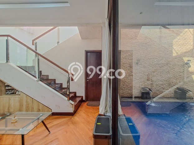 Dijual Rumah Mewah Elegan Dengan View Cantik di Bintaro, Tangerang Selatan Dijual Rumah Mewah Elegan Dengan View Cantik di Bintaro, Tangerang Selatan