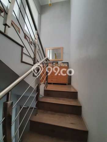 SIAP HUNI! Rumah Strategis area Setiabudi, LT 538m² Bangunan 368m² SIAP HUNI! Rumah Strategis area Setiabudi, LT 538m² Bangunan 368m²