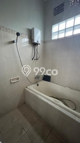 SPECIAL OFFER! Rumah area Antapani, 1 KM, Area Strategis, LT 120m² Bangunan 150m² SPECIAL OFFER! Rumah area Antapani, 1 KM, Area Strategis, LT 120m² Bangunan 150m²