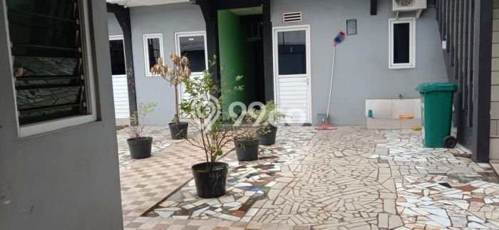 Rumah Elit LB 2000m2 Siap Pakai Desain Elegan di Gatot Subroto, Bandung Rumah Elit LB 2000m2 Siap Pakai Desain Elegan di Gatot Subroto, Bandung