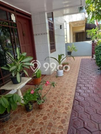 For Sale Rumah 4 Kamar Lokasi Ideal Nyaman dan Strategis di Soekarno Hatta For Sale Rumah 4 Kamar Lokasi Ideal Nyaman dan Strategis di Soekarno Hatta