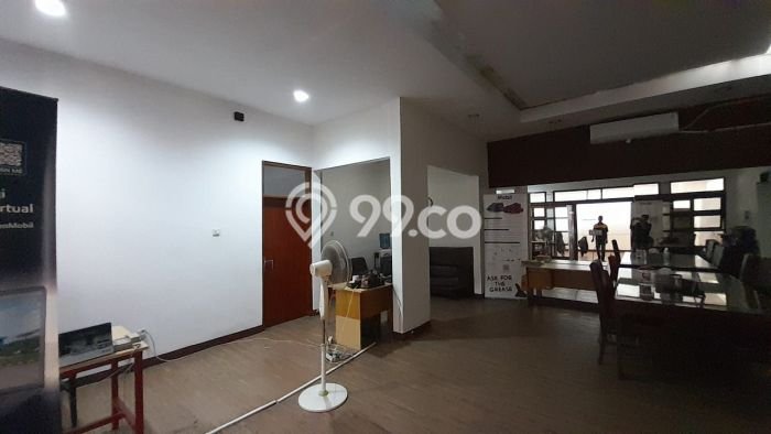 Ready to Use! Premium House LT 299m2 Desain Modern di BKR Ready to Use! Premium House LT 299m2 Desain Modern di BKR