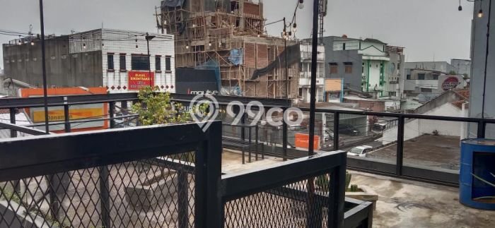 Rumah Elit LB 2000m2 Siap Pakai Desain Elegan di Gatot Subroto, Bandung Rumah Elit LB 2000m2 Siap Pakai Desain Elegan di Gatot Subroto, Bandung
