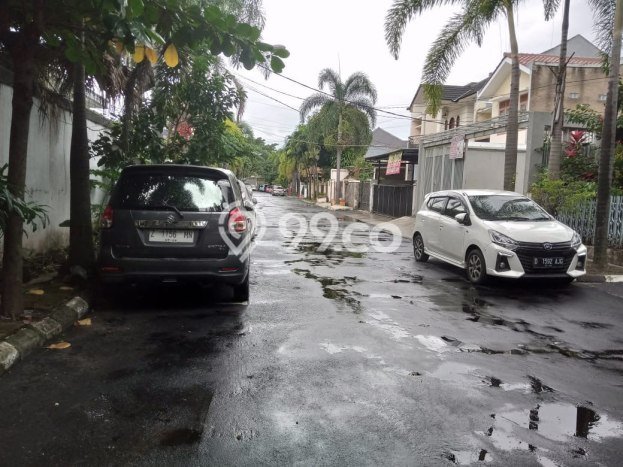 Rumah Elit Modern Tanpa Renovasi di Bandung Kota Bandung Rumah Elit Modern Tanpa Renovasi di Bandung Kota Bandung