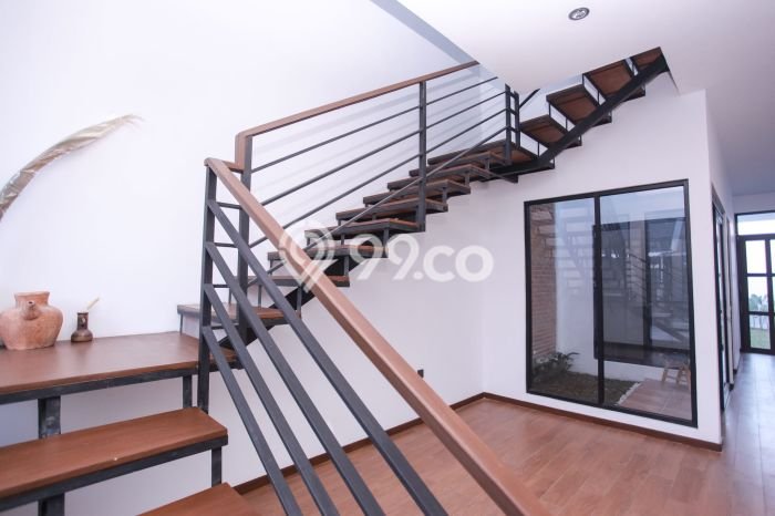 Rumah Modern Cantik 4 Kamar Siap Huni di Antapani Rumah Modern Cantik 4 Kamar Siap Huni di Antapani