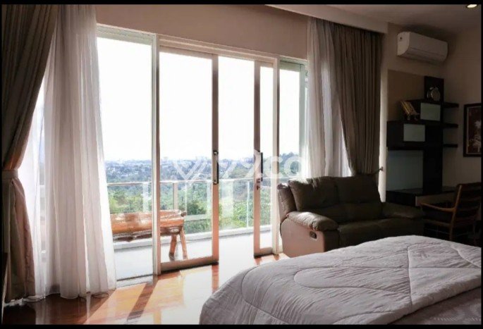 Rumah Luxury Modern Siap Huni di Dago Pakar Bandung Rumah Luxury Modern Siap Huni di Dago Pakar Bandung