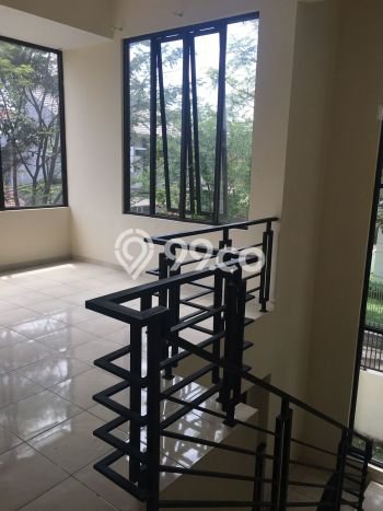 Rumah Disewakan Bandung LT 200m2 LB 350m2 Area Turangga Rumah Disewakan Bandung LT 200m2 LB 350m2 Area Turangga